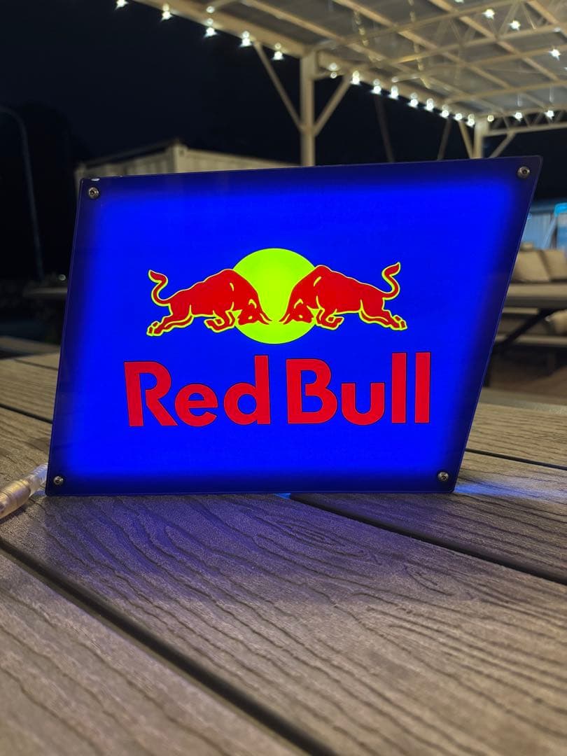 レッドブル　ネオンサイン　RedBull