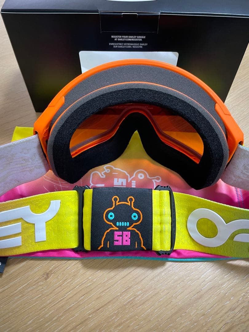 OAKLEY オークリー　スノーゴーグル　フライトトラッカーXL限定新品未使用品