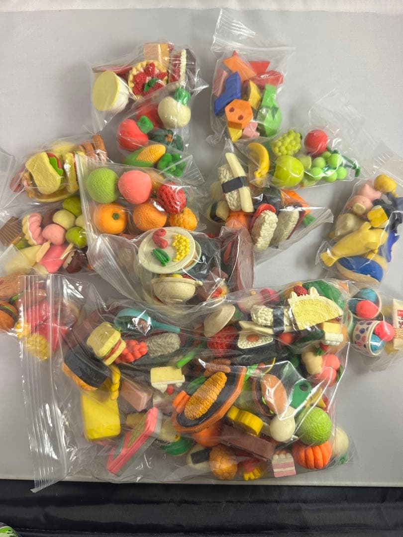 キャラクター消しゴムセット おもしろ消しゴム 大量