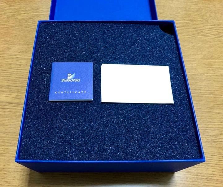 SWAROVSKI スワロフスキー クリスタル 置物 スワンのはばたき