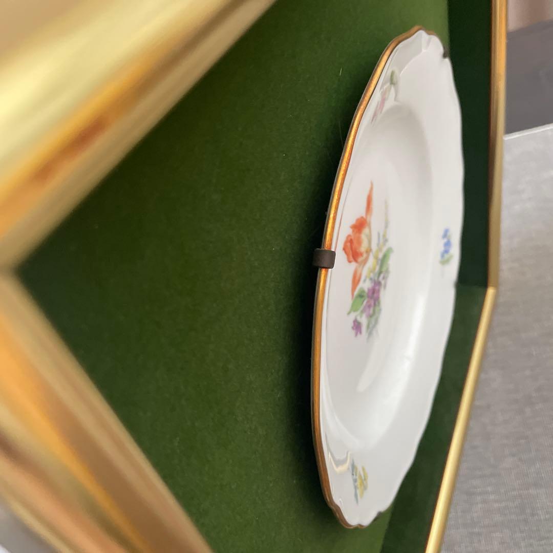 マイセン 額縁付き花柄 波型皿 直径約20cm