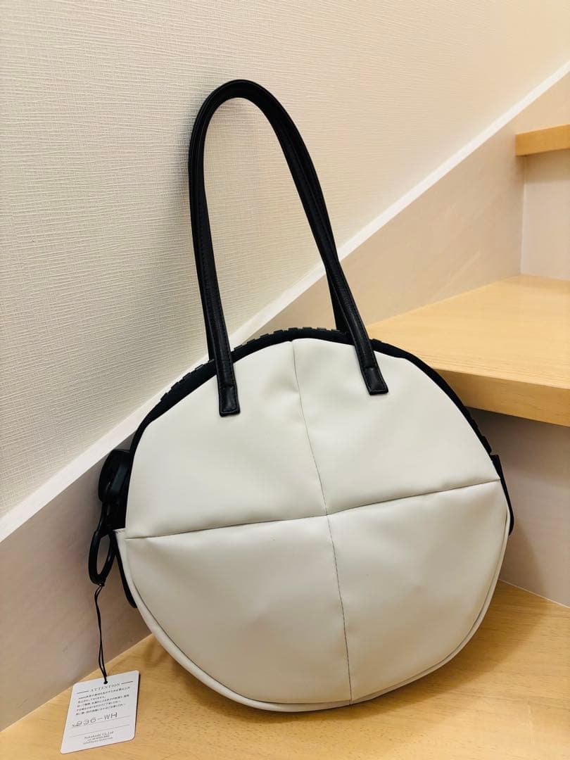 【新品未使用】25bisサークルトート　ホワイト