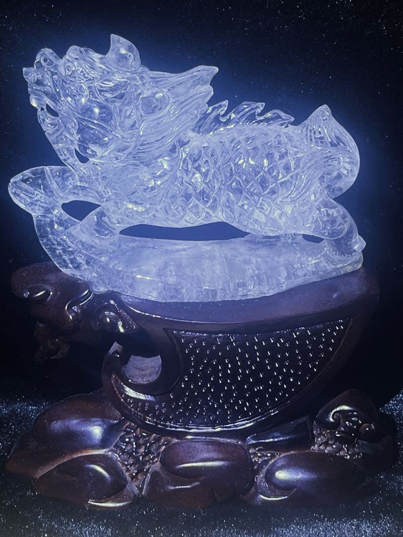 水晶　天然石　彫刻　彫り物　風水　クリスタル　縁起　置物　麒麟