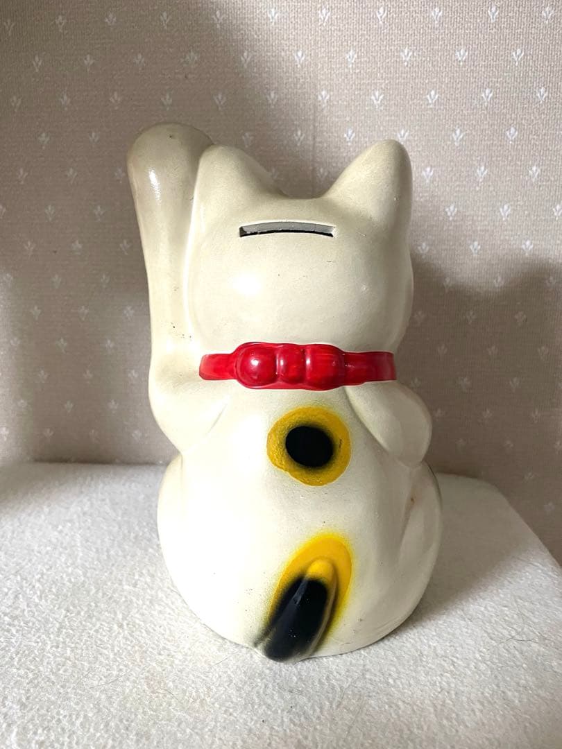 招き猫　貯金箱