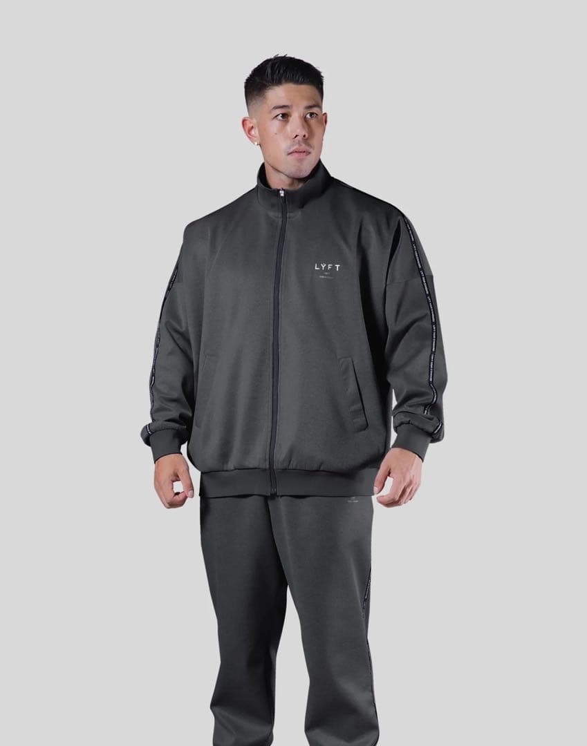 K*様 LYFT リフト エンブレム ジャケット ジョガーパンツ セットアップ