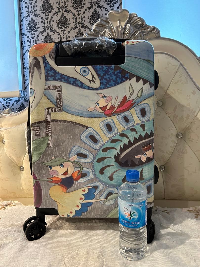 新品未使用アルベロベロアートプリント 中型キャリーケース軽量４輪雨雪保護カバー付