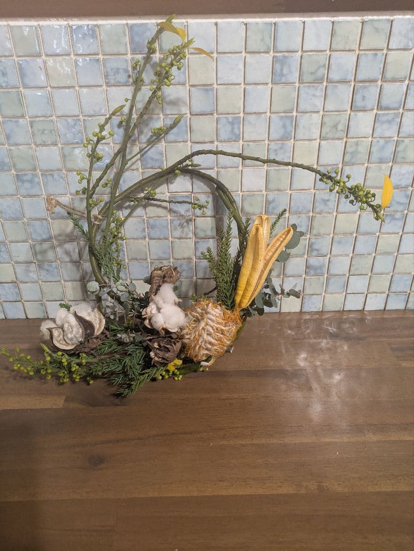 ドライフラワー★枝物シンプルリース★アシンメトリックデザイン　テッポウユリ