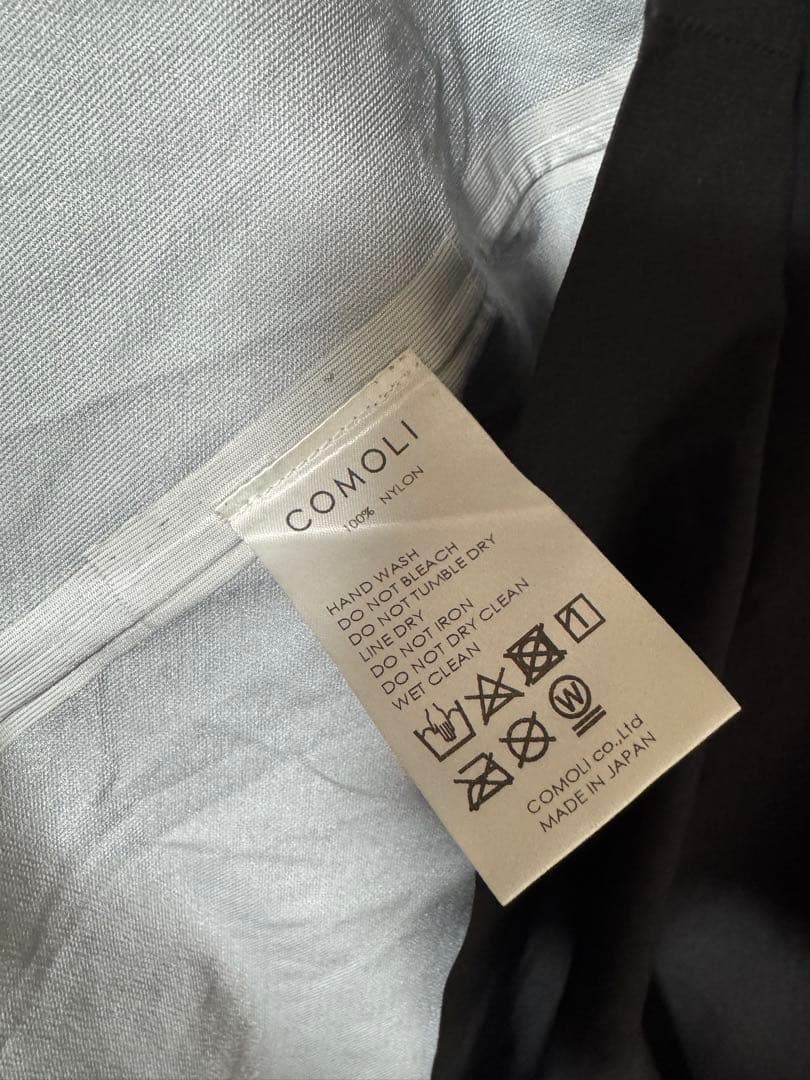 紙タグ付き美品！ COMOLI（コモリ） レインコート 22ss サイズFree