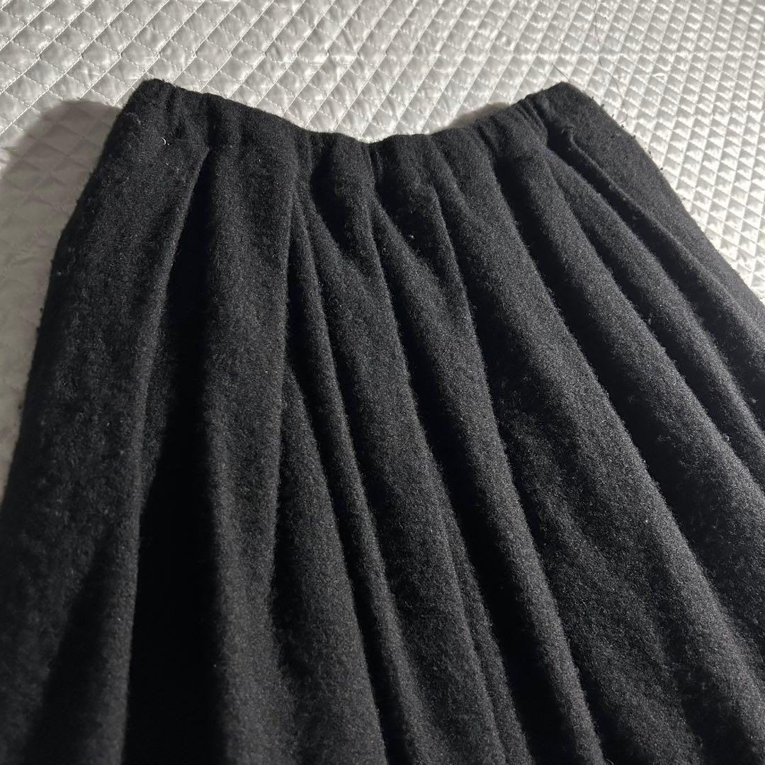 AD2022 22AW ウール縮絨フレアボリュームスカート 黒