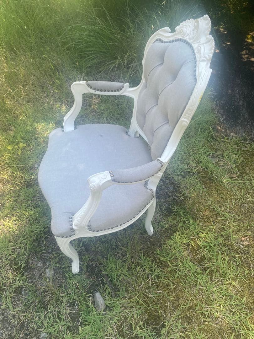 グレー　ホワイト　猫脚　ロココ調　アンティーク調布張りダイニングチェア