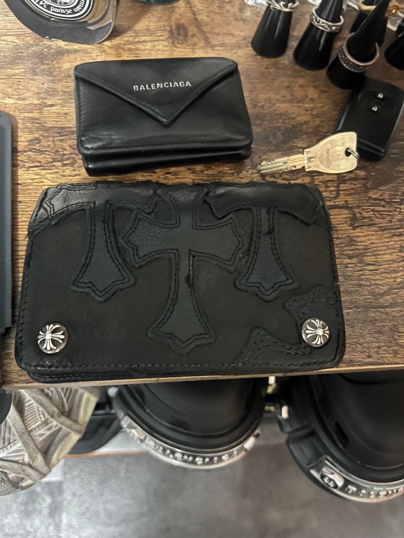 クロムハーツ財布 折りたたみ