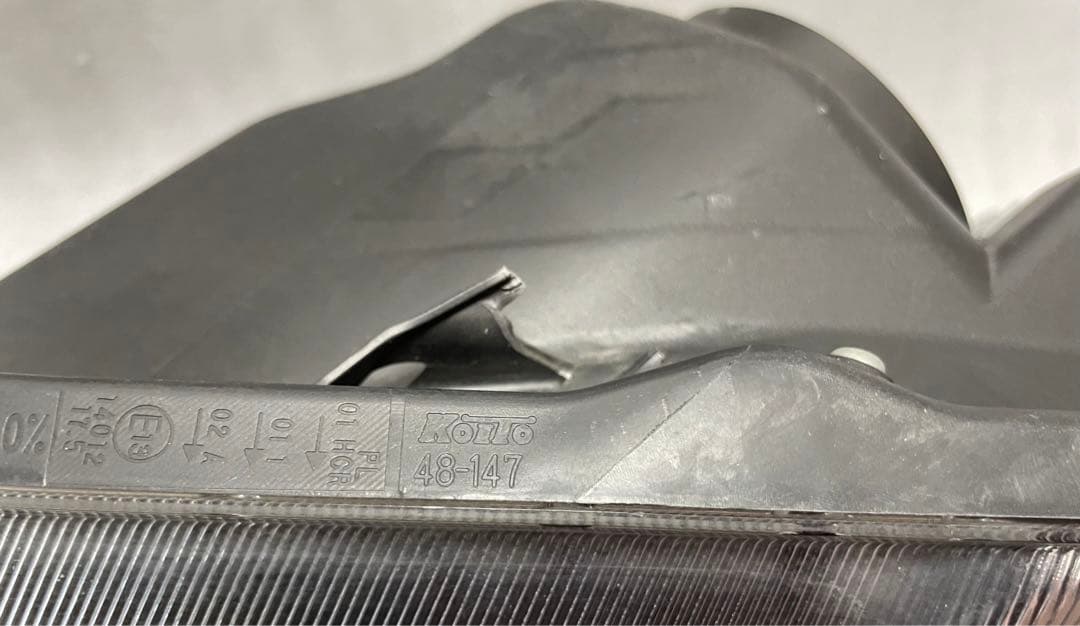 トヨタ ZSU60W ハリアー LED ヘッドライト ランプ 左 48-147