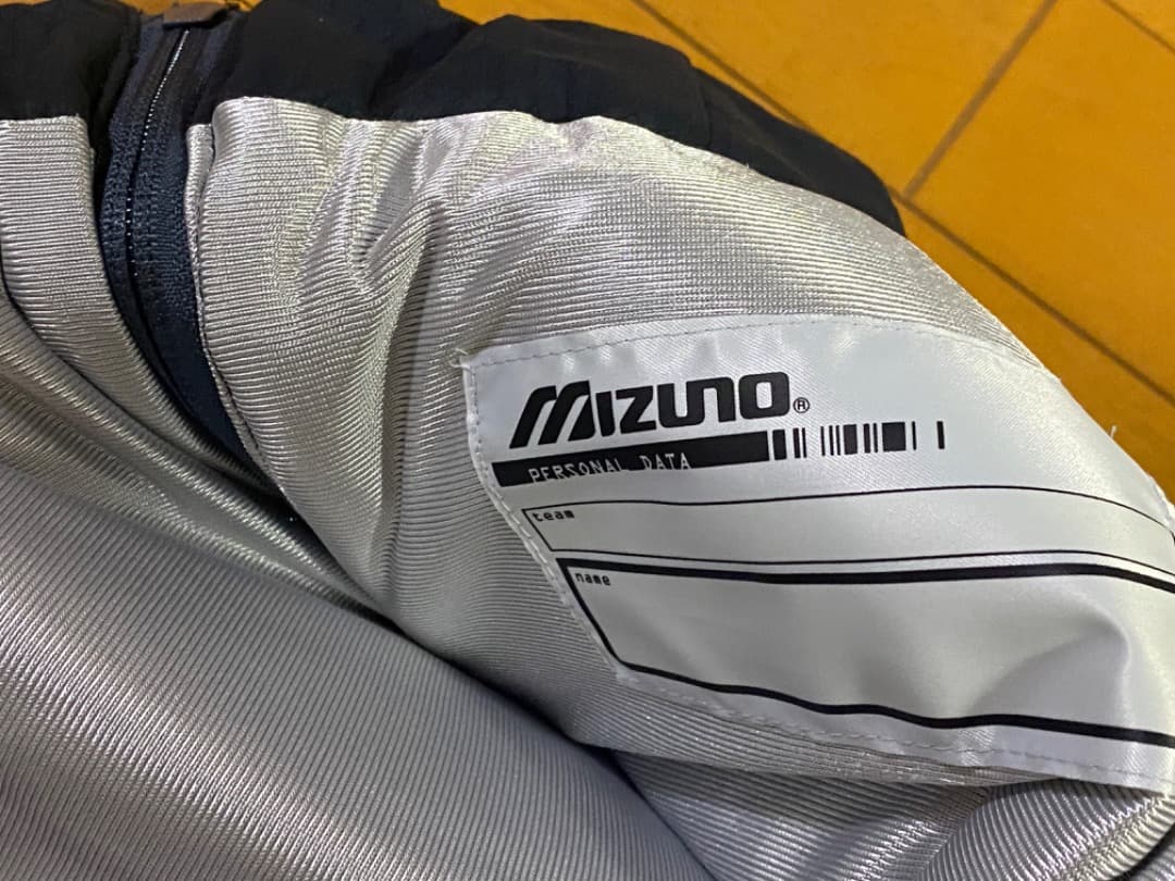 ミズノ　ブレスサーモ　スキーウエア　上下セット　Oサイズ　スバル日本代表　美中古