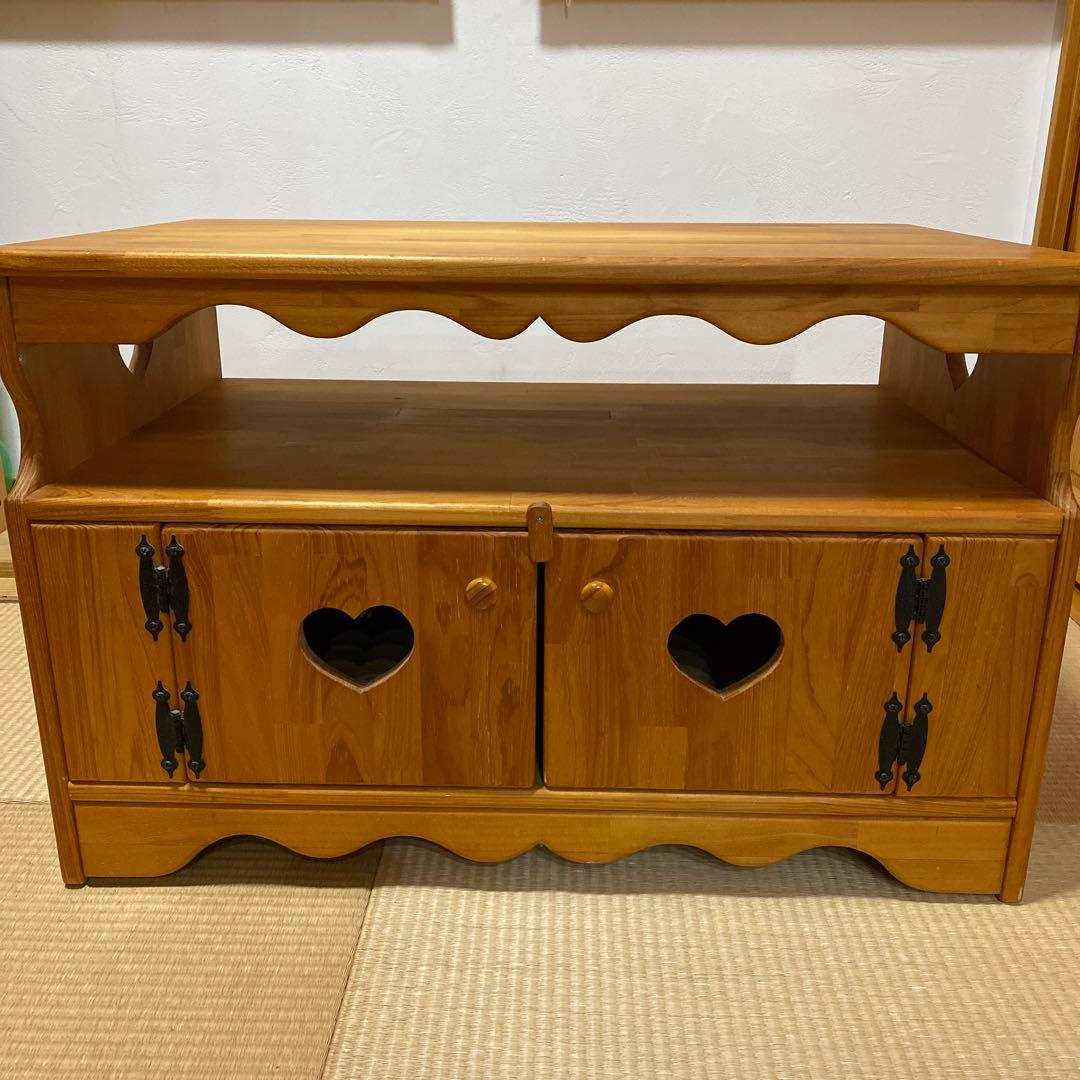 ハンドメイド　カントリー家具　テレビ台　ハートくり抜き