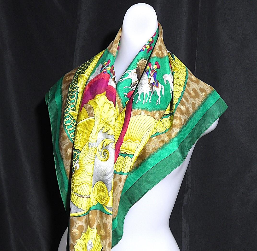 美品　HERMES エルメス　大判スカーフ　カレ90　 D272