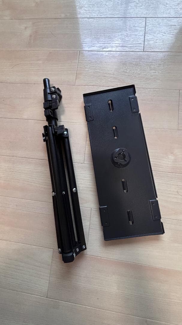 エプソンプロジェクター、三脚・ケース・ワイヤレスユニット付き