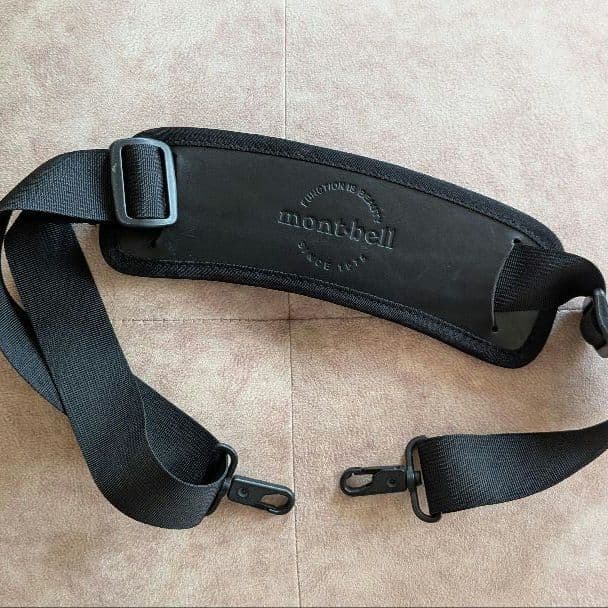 美品 モンベル スーツケース キャリーバッグ　リュック　バックパック　4WAY