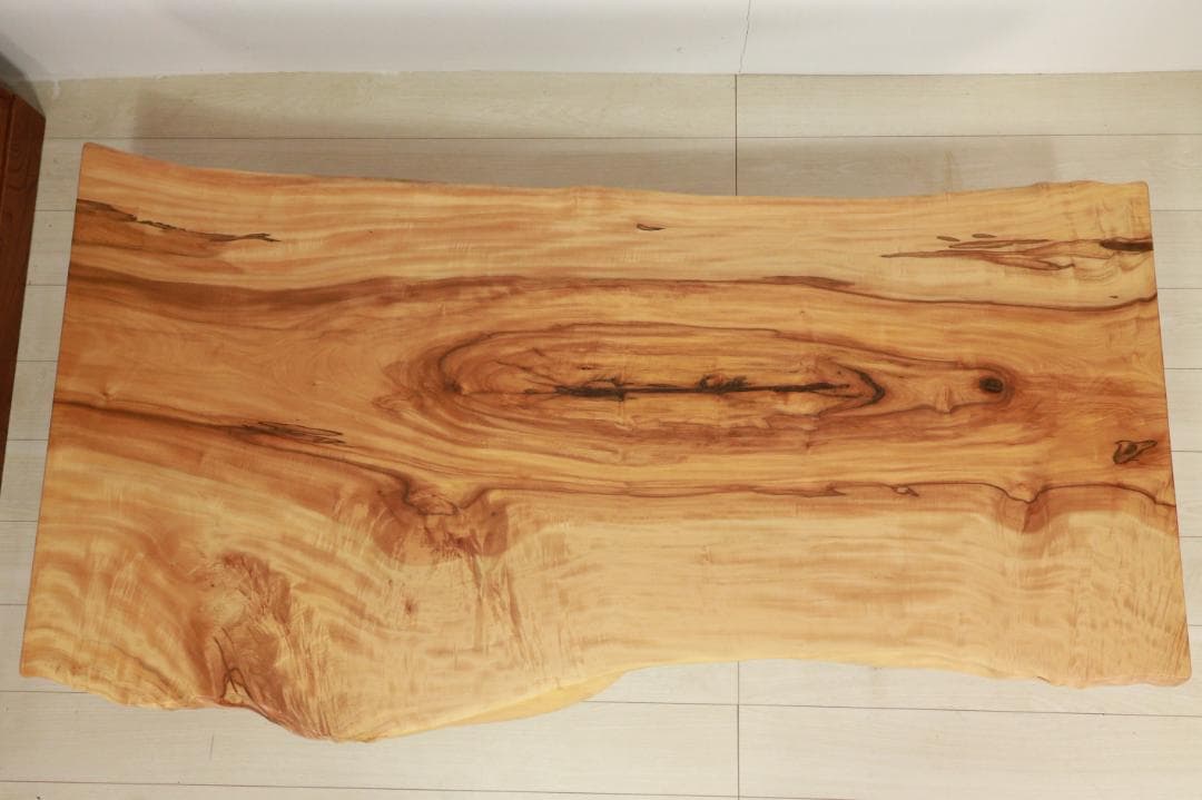 かさしん専用　店頭展示品　１枚板　無機材　ローテーブル　天厚7.2㎝ BJ140