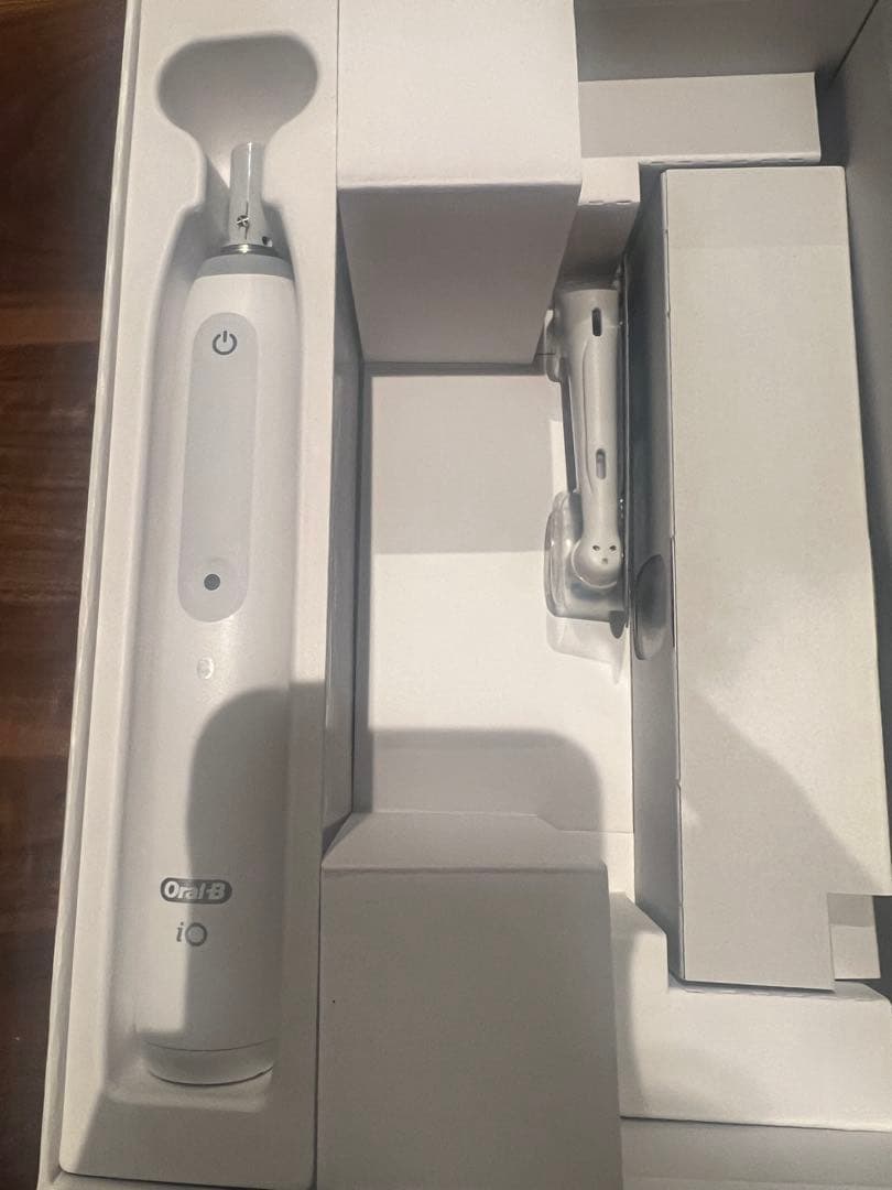 Oral-B iO Series 4 ホワイト　新品未使用