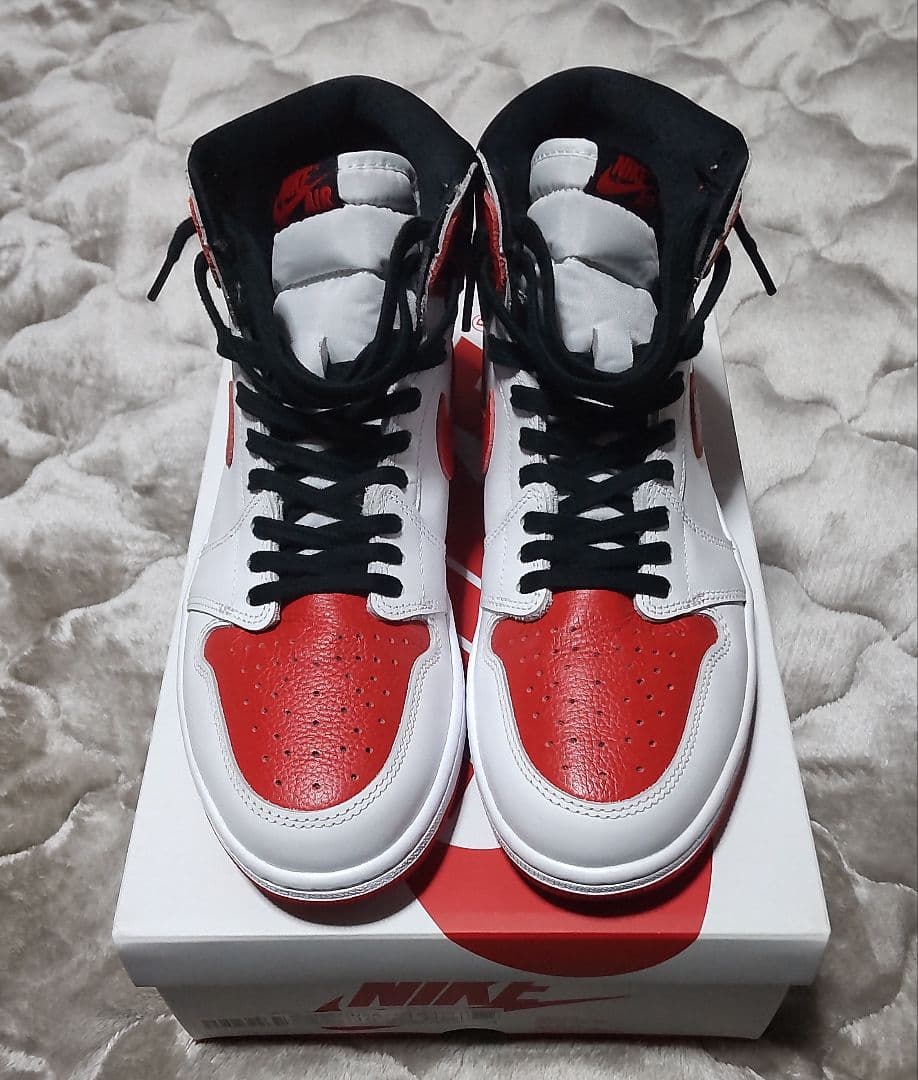 【美品】 NIKE エアジョーダン1 ハイ OG ヘリテージ