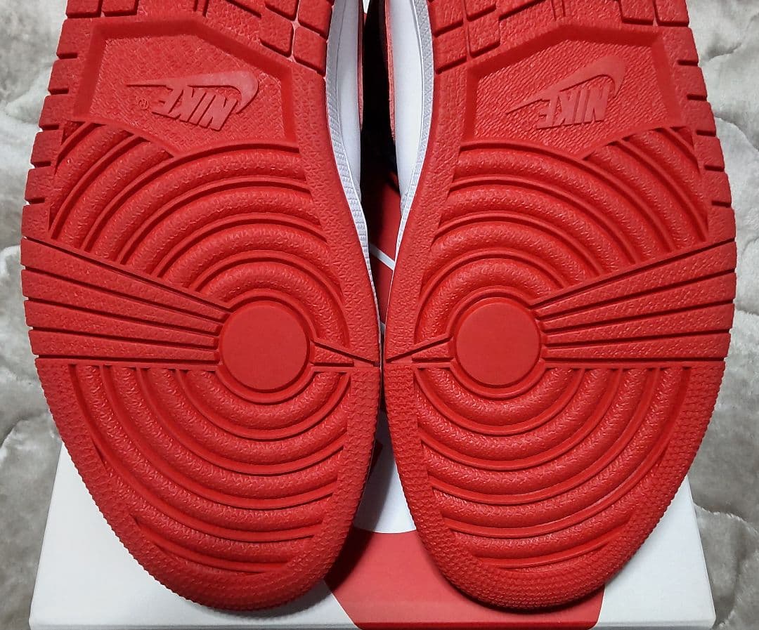 【美品】 NIKE エアジョーダン1 ハイ OG ヘリテージ