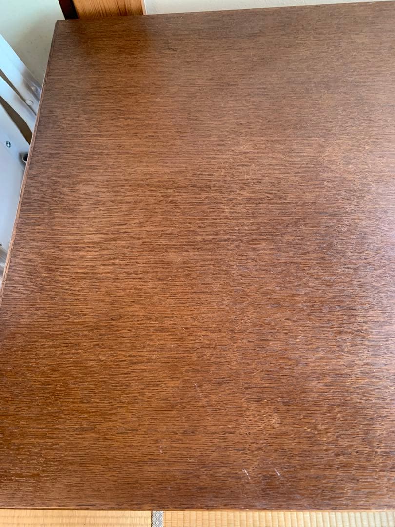 カリモクデスク　引き出し、コンセント付き