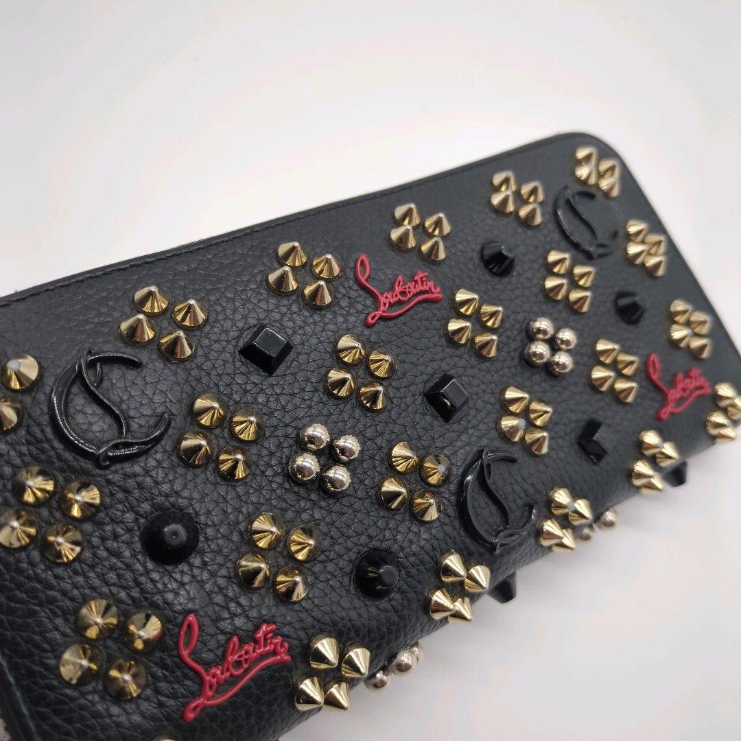 【良品】クリスチャンルブタン☆長財布 ラウンドファスナー パネトーネ スタッズ