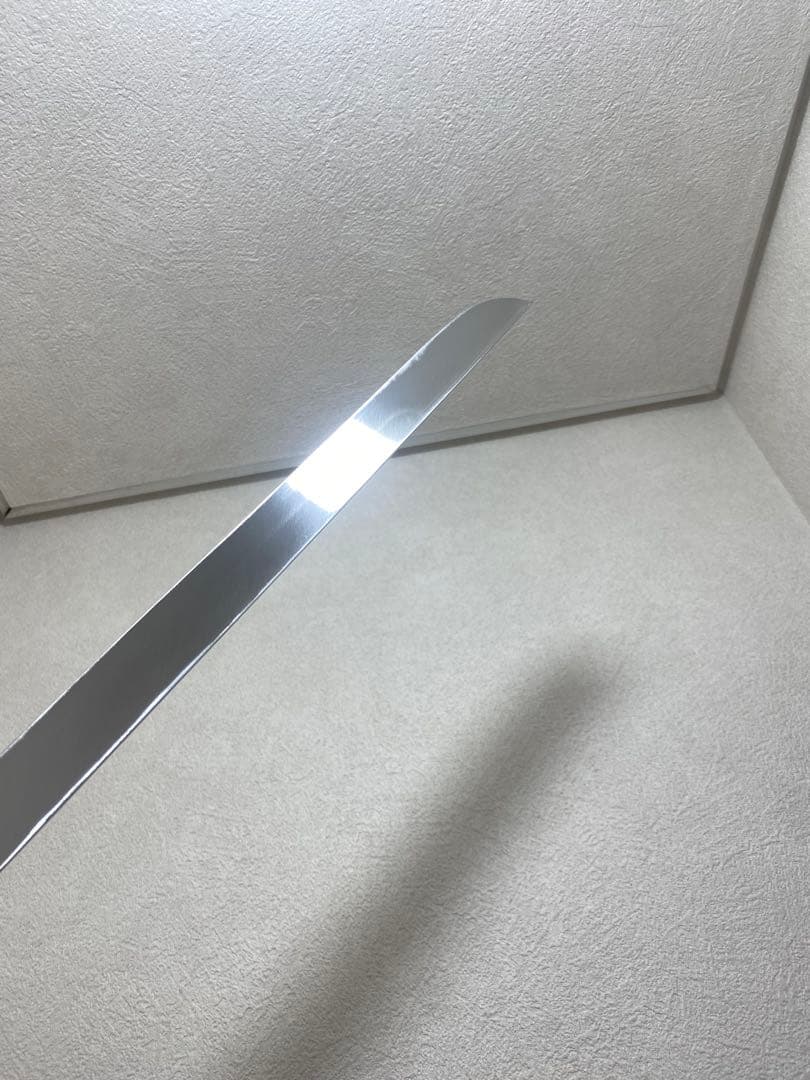 池田辰男 堺正行作 白二鋼 先丸　本焼包丁　刃渡り尺一　箱　鞘付き　波紋あり