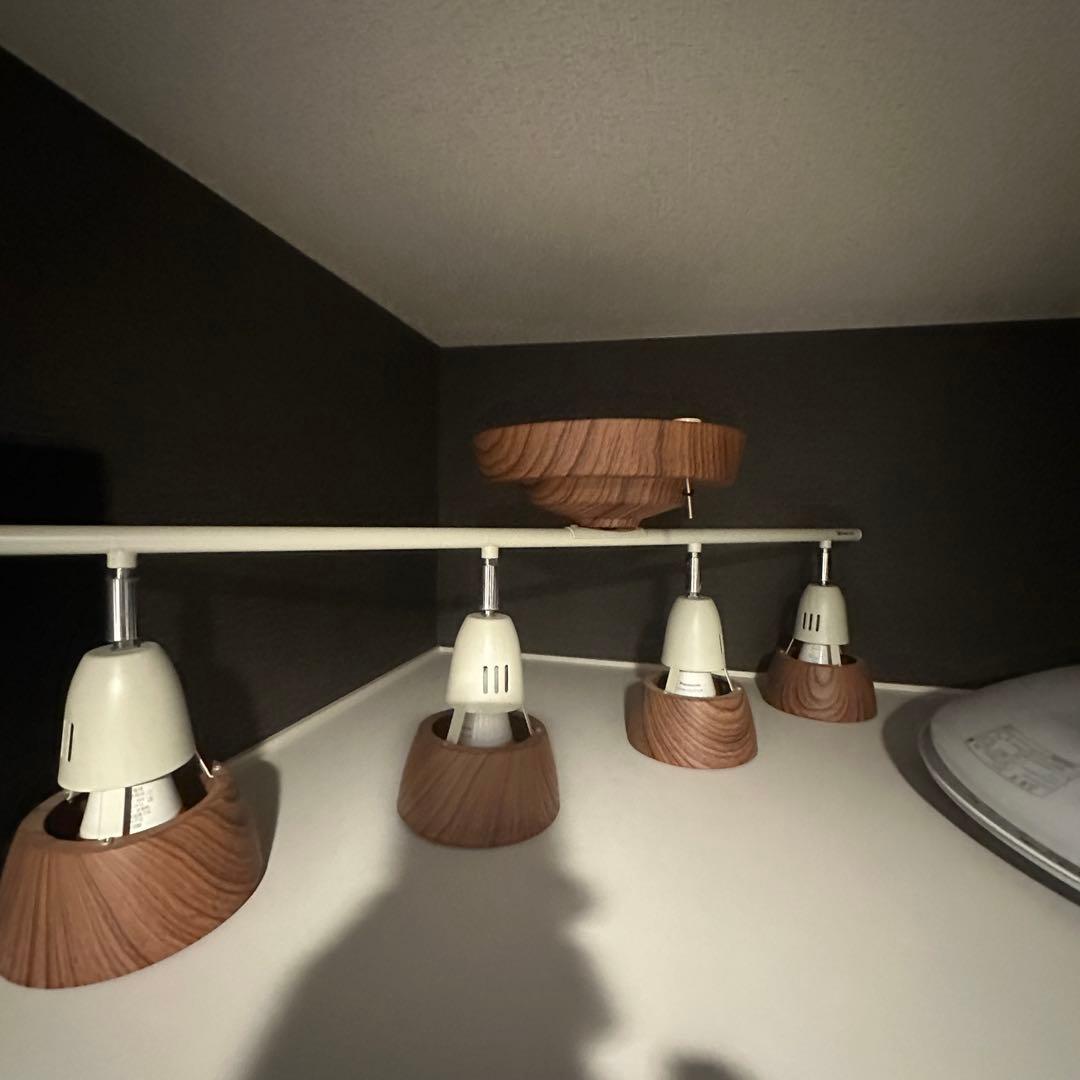 木目調4灯シーリングライト　ILR-110A8