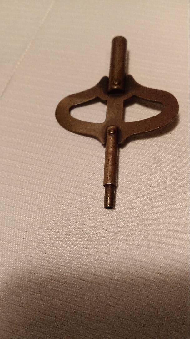 アンティーク ネジ巻式　振り子 置き時計