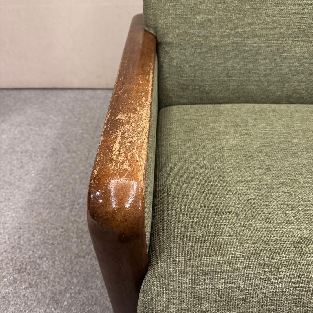 オールドカリモク パネルアーム 1人掛けソファ ②