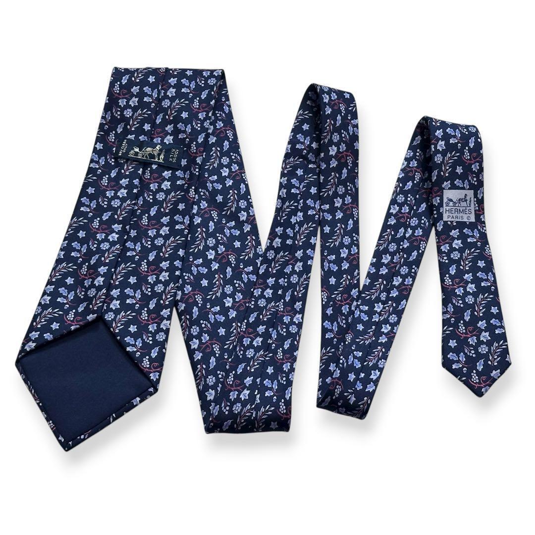 美品✨HERMES ネクタイ　エルメス　ブルー　花柄　ボタニカル　【E】