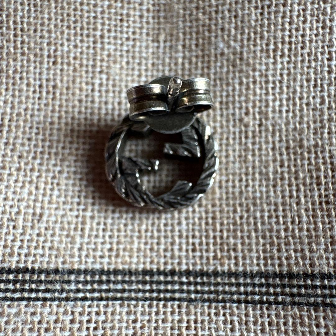 GUCCI シルバー片耳用ピアス