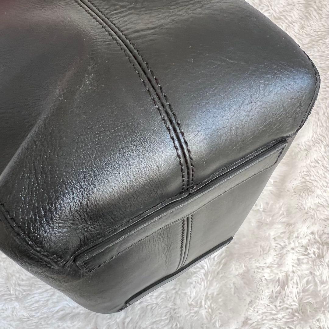 極美品 HIROFU ブラック レザートートバッグ　自立