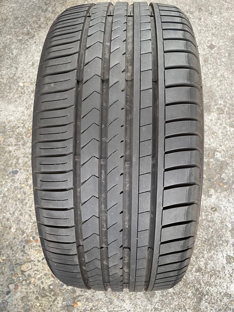 255/35R20 バリ溝 20インチ タイヤ 4本セットWINRUN R330