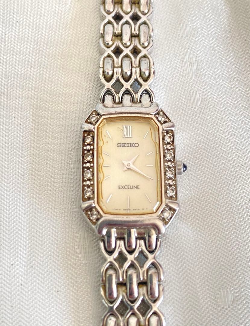 SEIKO セイコー 2E20-7460 エクセリーヌ クオーツ 12pダイヤ