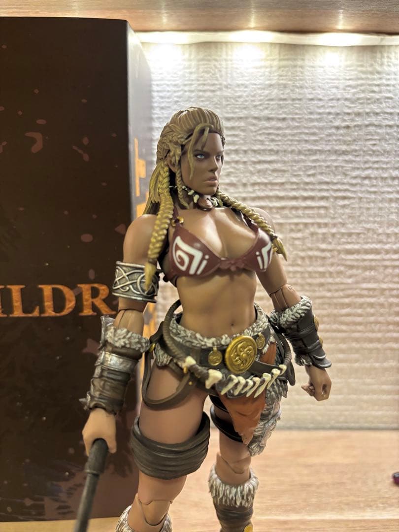 XESRAY STUDIO Gold Hilder，1/12 　６インチ