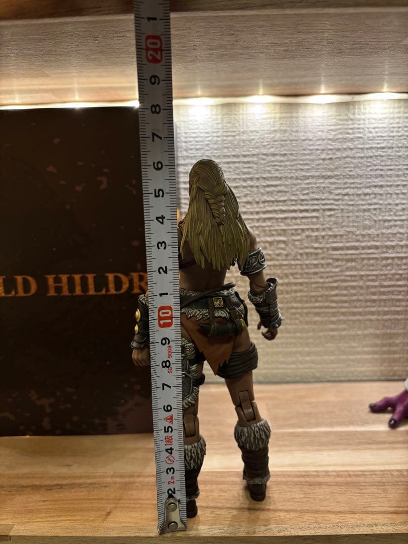 XESRAY STUDIO Gold Hilder，1/12 　６インチ