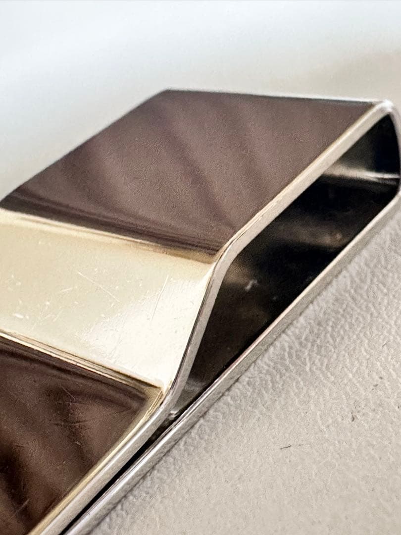 BURBERRY バーバリー マネークリップ 札ばさみ シルバー系　鏡面仕上げ