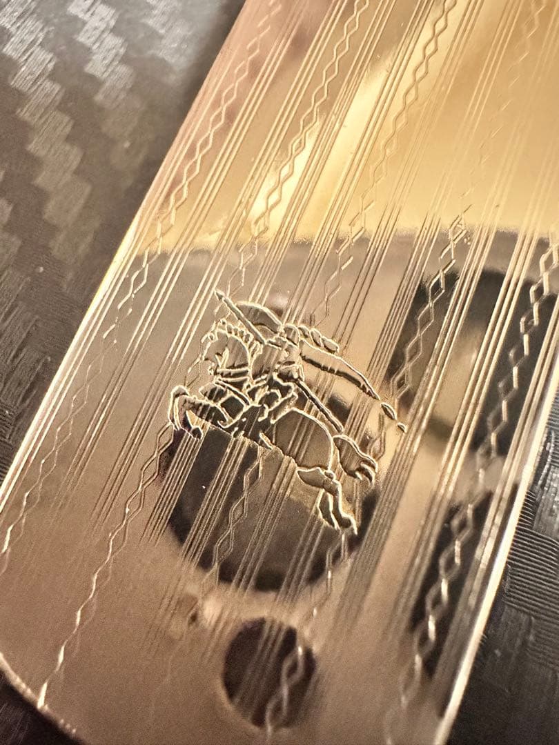 BURBERRY バーバリー マネークリップ 札ばさみ シルバー系　鏡面仕上げ