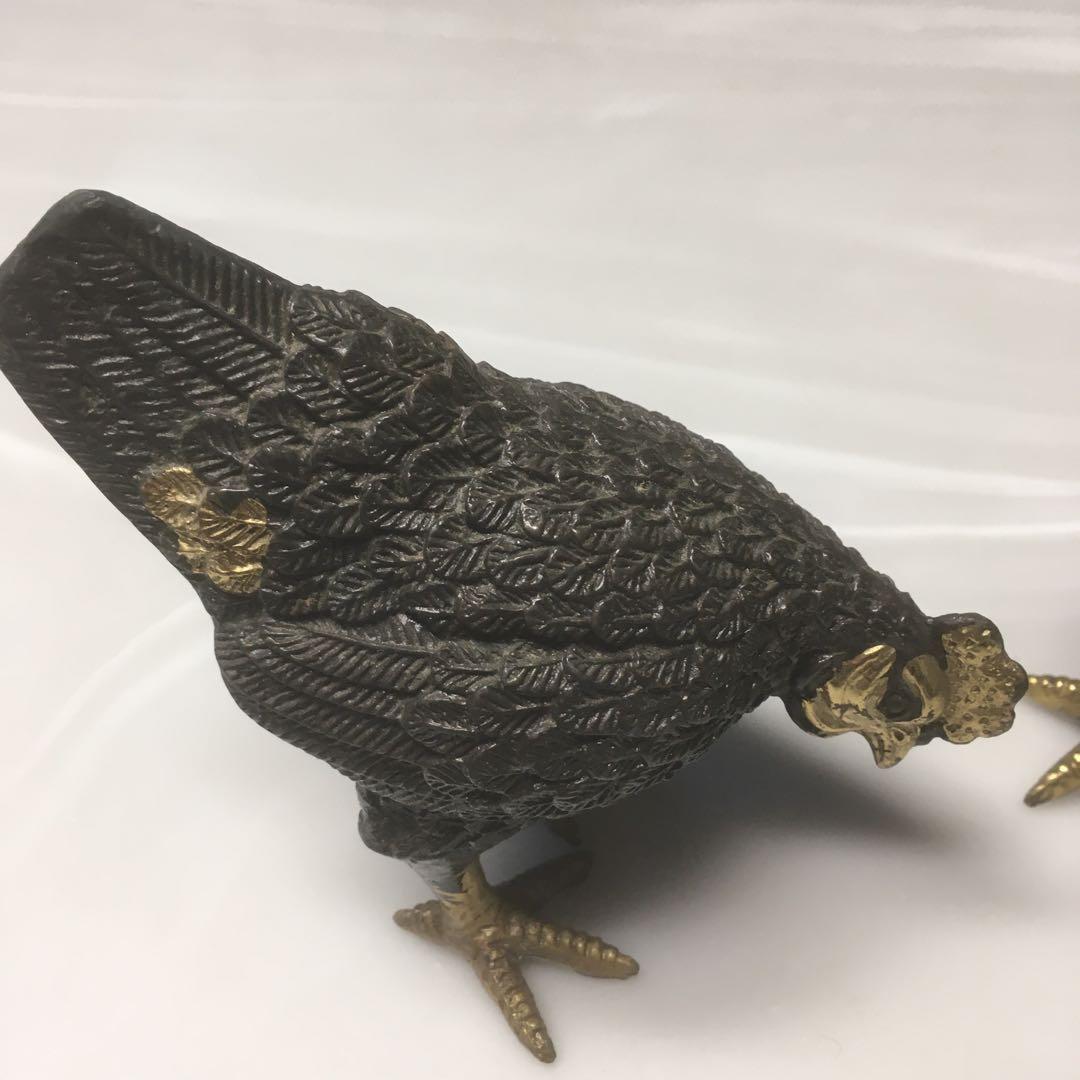 仲良しオンドリとメンドリの置物　金属製　重さあります