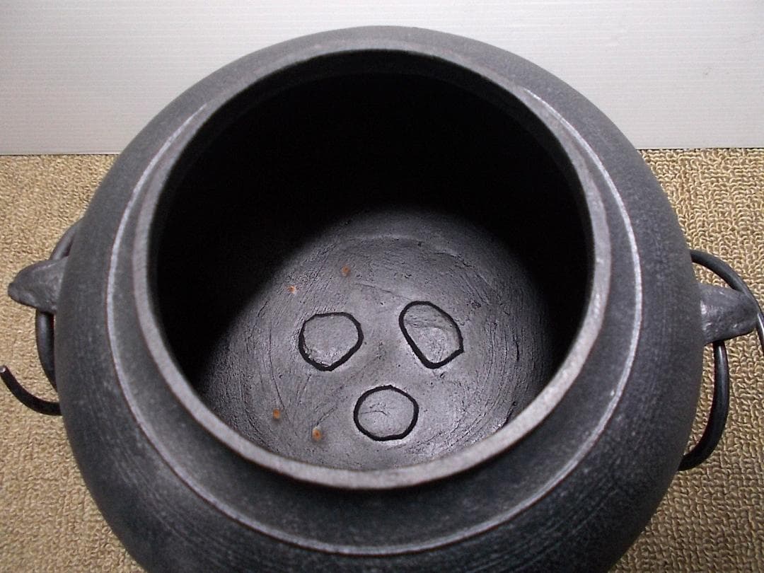 良品 磨入子桑色置炉 良品茶釜 未使用虫食い五徳 釜環 茶道具 送料込み