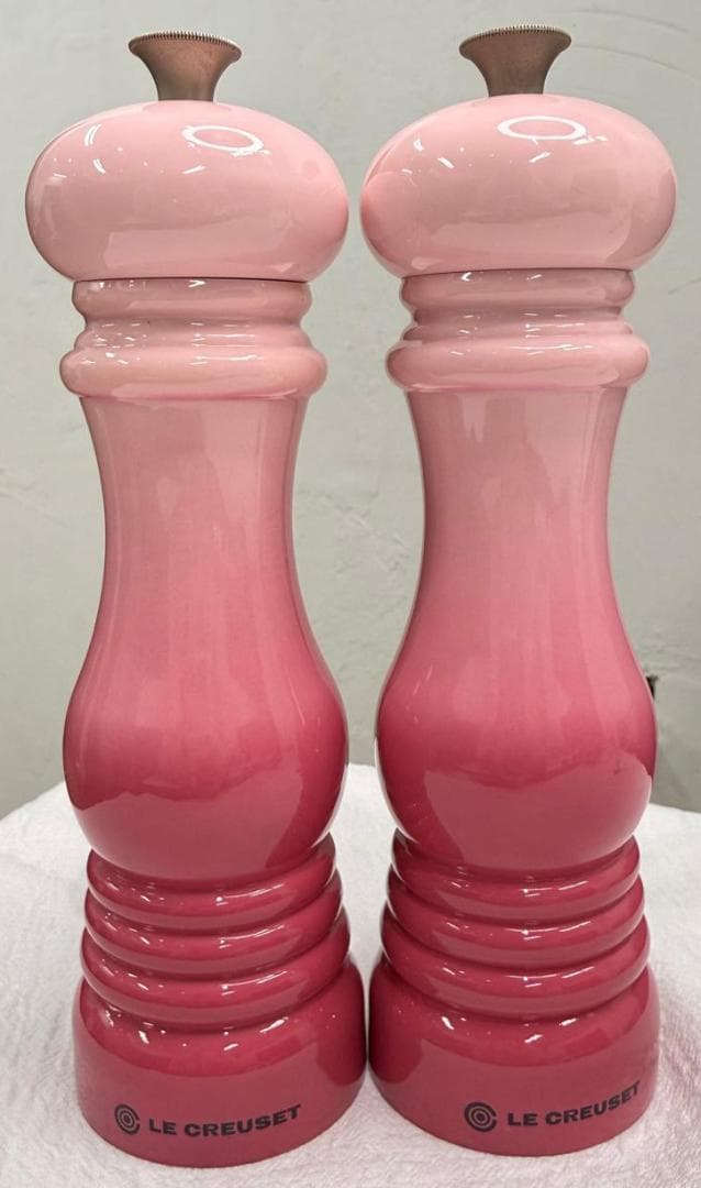 ル・クルーゼ 希少色 ソルト＆ペッパーミルセット ナチュラルピンク