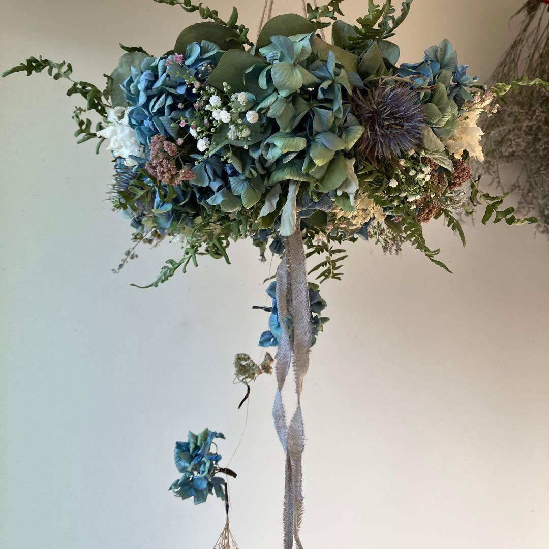 アンティーク紫陽花とエリンジウムのブルーなフライングリース　アキレア　ユーカリ