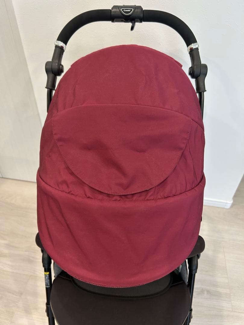 Combi ホワイトレーベル スゴカルα 4キャス コンパクト HK