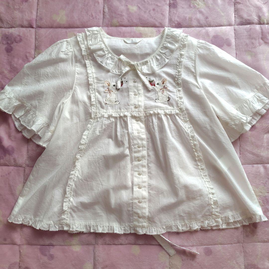 ピンクハウス　スイーツスプリングバニー刺繍ブラウス