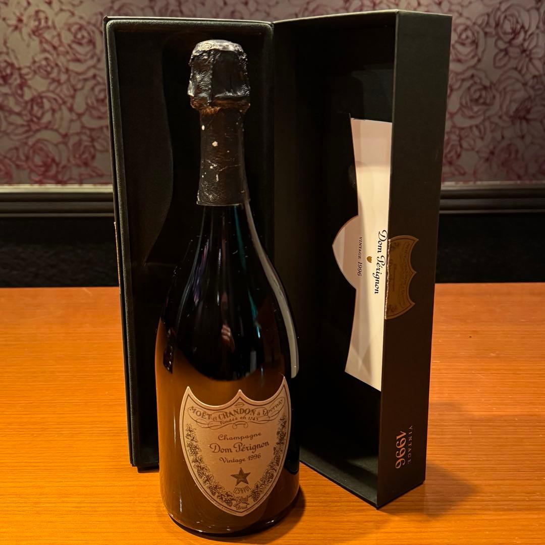 未開栓　Dom Pérignon Vintage 1996
