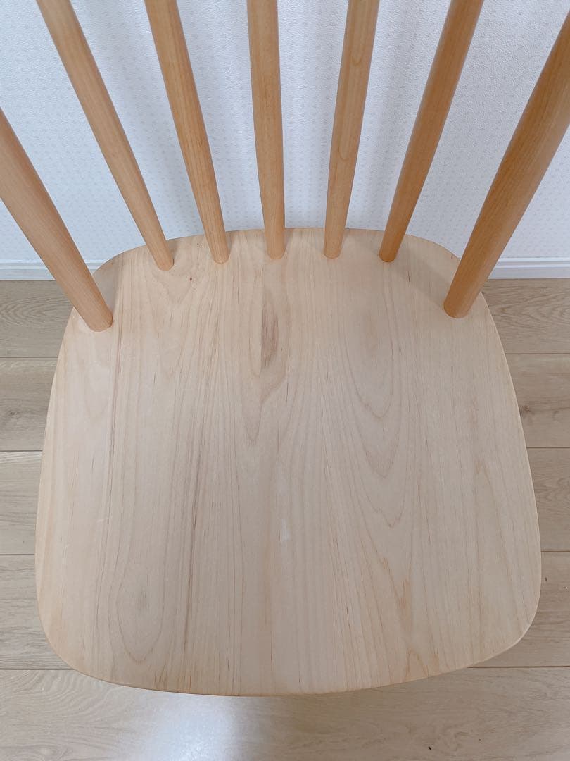 モモナチュラル　チェア