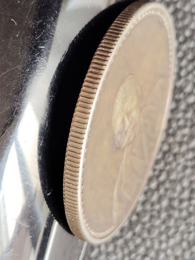 銀質保証《憲法成立記念》古銭 品位900(銀91.3%)