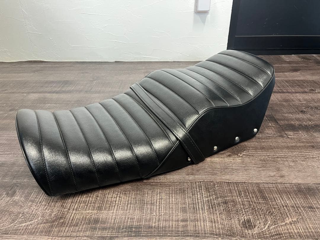 ゼファー400 ドレミコレクションシート FX仕様　送料込み